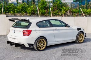SPEED Swan Neck Wing passend für BMW F20/F21 mit Teilegutachten – Bild 9